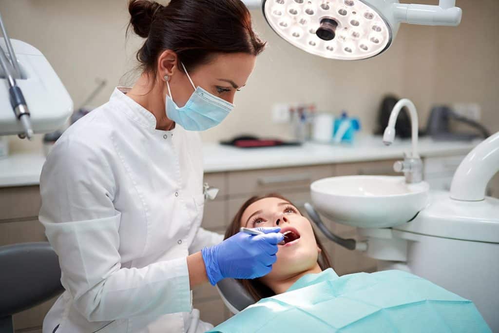 Professional Teeth Whitening in East London: What to Expect